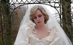 Kristen Stewart: Mỹ nhân mặt đơ ở “Chạng vạng” đến cơ hội lập kỳ tích Oscar