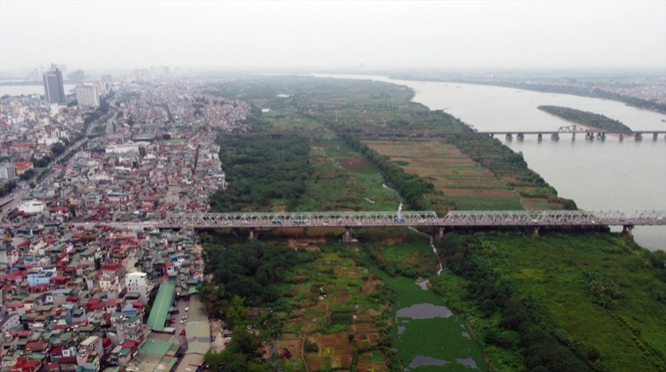 Biến bãi giữa sông Hồng thành công viên đem lại giá trị nào cho Hà Nội?