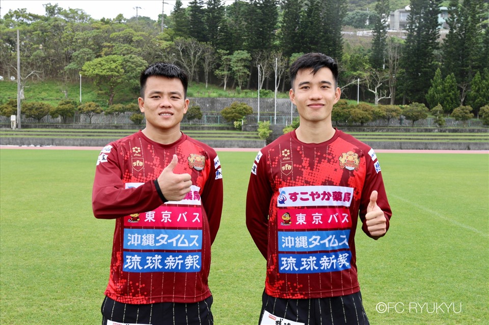 4 cầu thủ đội Sài Gòn gây ấn tượng trong ngày ra mắt 2 CLB Nhật Bản