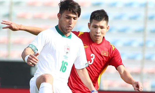 Liễu Quang Vinh trong trận đấu với U23 Iraq tại giải U23 quốc tế Dubai Cup 2022. Ảnh: VFF