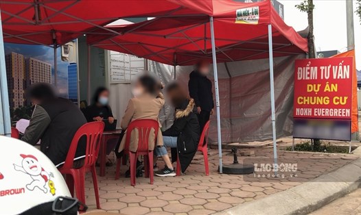 Nhiều người đổ về mua nhà ở xã hội tại dự án Evergreen Bắc Giang để bán chênh, kiếm lời (ảnh chụp tháng 2.2022). Ảnh: T.T