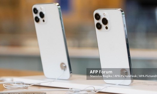 iPhone 13 series từng gây "chấn động" khi mới ra mắt vì cụm camera "khủng". Ảnh: AFP