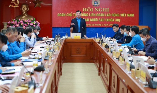 Chủ tịch Tổng Liên đoàn Lao động Việt Nam Nguyễn Đình Khang phát biểu tại Hội nghị. Ảnh: Hải Nguyễn