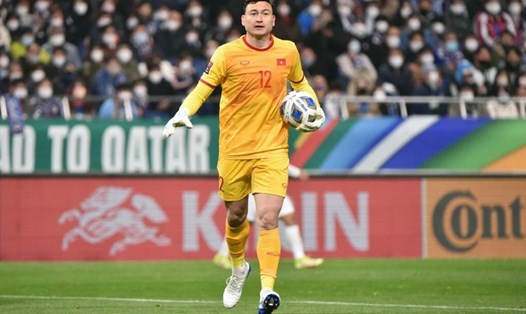 Đặng Văn Lâm thi đấu cho đội tuyển Việt Nam đối đầu Nhật Bản. Ảnh: AFP