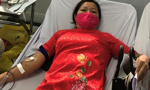 Đoàn viên Nguyễn Thị Mai Hiên - Phụ trách nữ công của CĐCS trường tiểu học Chí Linh - đã nhiều lần tham gia hiến máu tình nguyện. Ảnh: T.A