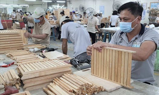 Xuất khẩu sản phẩm gỗ của Việt Nam 3 tháng đầu năm 2022 tăng trưởng mạnh. Ảnh: Nam Dương