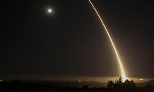 Mỹ phóng tên lửa tầm xa tháng 8.2021. Ảnh: AFP