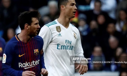 Cuộc ganh đua giữa Ronaldo và Messi đang đi đến hồi kết.   Ảnh:  AFP