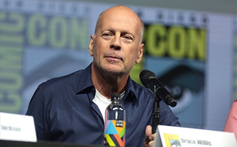 Bruce Willis nỗ lực vượt qua bệnh tật, mong muốn sớm quay lại đóng phim
