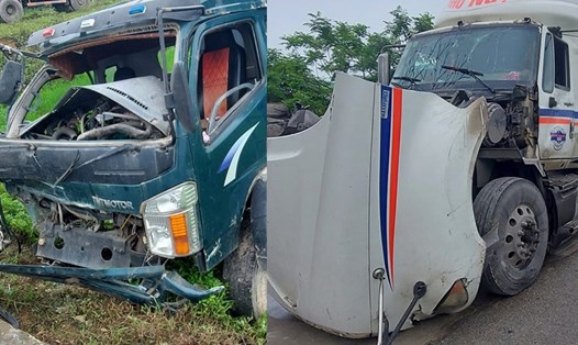 Hình ảnh 2 xe hư hỏng sau tai nạn, trong đó xe tải bị rơi xuống ruộng. Ảnh: HC.