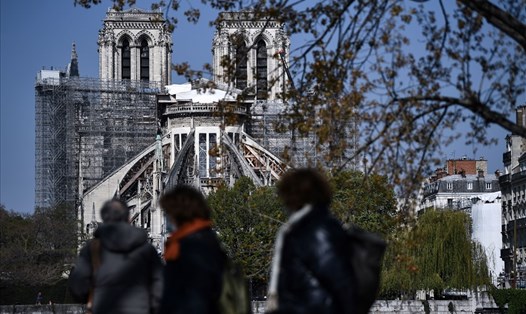 Nhà thờ Đức Bà Paris đang trong quá trình trùng tu sâu rộng sau vụ cháy năm 2019. Ảnh: AFP