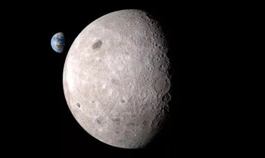 Mặt trăng và Trái đất. Ảnh: NASA