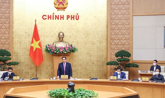 Thủ tướng Phạm Minh Chính chủ trì phiên họp Chính phủ chuyên đề về xây dựng pháp luật. Ảnh: Nhật Bắc