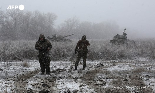Binh sĩ Ukraina chiến đấu với quân đội Nga ở khu vực Lugansk ngày 3.3. Ảnh: AFP