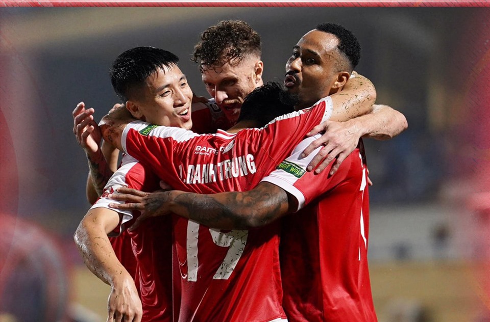 Kết quả vòng 3 V.League 2022: Viettel đánh bại Sài Gòn nhờ chơi hơn người