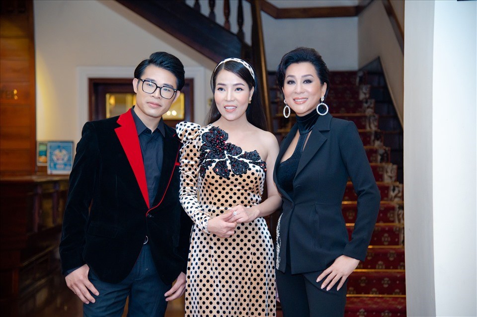 Cặp song ca hội ngộ MC Kỳ Duyên. Ảnh: NSCC. Cặp song ca hội ngộ MC Kỳ Duyên. Ảnh: NSCC.