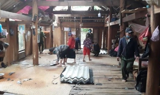 Hơn 400 ngôi nhà ở Sơn La bị thiệt hại do mưa đá, giông lốc. Ảnh: ĐVCC