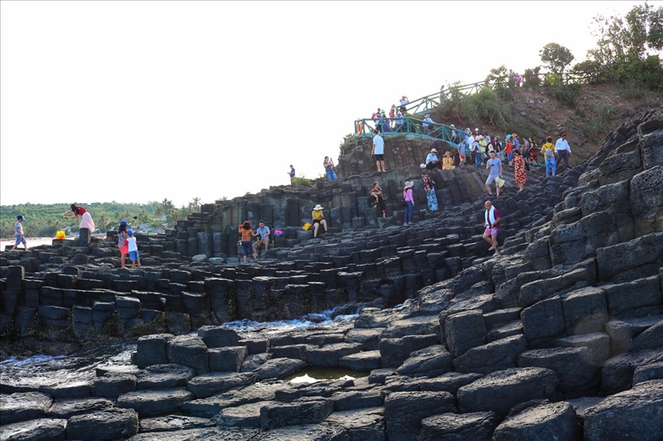 Sáng tác biểu tượng du lịch Tuy Hoà. Ảnh: Phương Xuân