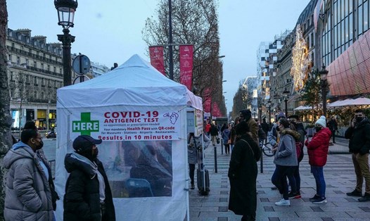 Pháp sẽ gỡ bỏ các lệnh giới hạn do COVID-19, hộ chiếu vaccine và yêu cầu đeo khẩu trang từ tuần sau. Ảnh chụp màn hình