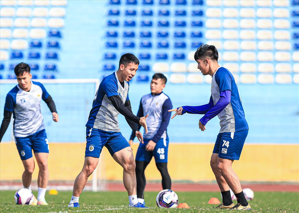 Chủ tịch câu lạc bộ Hà Nội điểm mặt các đối thủ chính ở V.League 2022