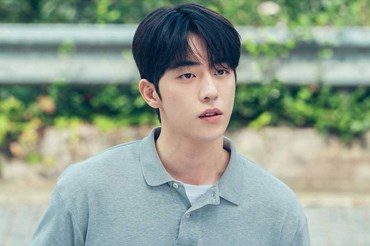 Nam Joo Hyuk phản hồi về số phận nhân vật mình đảm nhận trong “Tuổi 25, Tuổi 21”. Ảnh: Poster tvN.