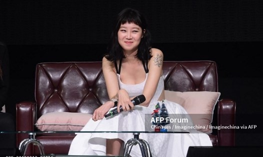 Gong Hyo Jin gây bất ngờ khi công bố đang hẹn hò. Ảnh: AFP.
