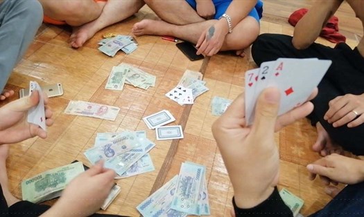 Công an Hải Phòng bắt quả tang hàng chục đối tượng đánh bạc ở huyện Vĩnh Bảo. Ảnh minh hoạ