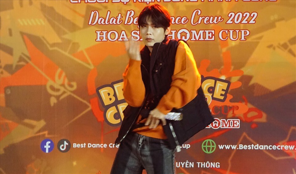 Lục Huy cover hit “How you like that” của BlackPink. Ảnh: CTCC.