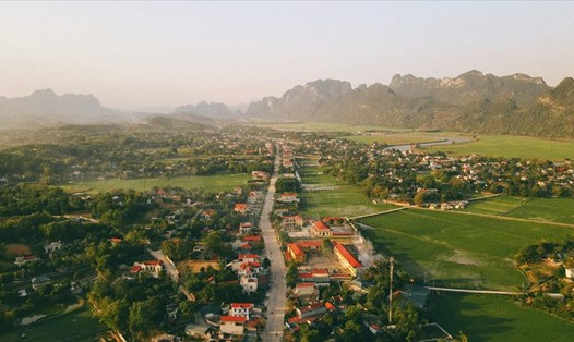 Ninh Bình- Non xanh, nước biếc (ảnh Võ Trung)