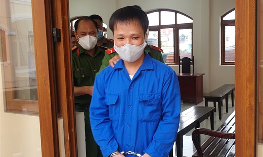 Bị cáo Nguyễn Phi Long tại phiên toà. Ảnh: Hà Anh Chiến