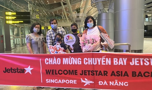 Hãng hàng không Jetstar Asia vừa chào đón chuyến bay trở lại Đà Nẵng