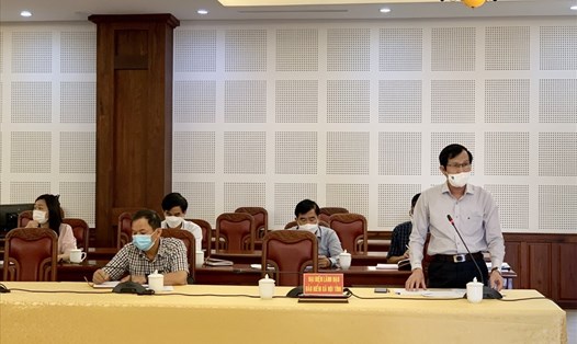 Ông Trần Văn Lực - Giám đốc Bảo hiểm xã hội tỉnh Gia Lai phát biểu tại hội nghị. Ảnh T.T