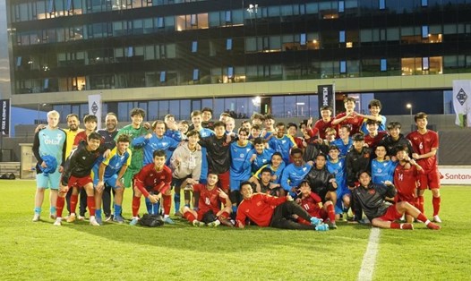 U17 Việt Nam đại thắng ở trận tập huấn cuối cùng trên đất Đức. Ảnh: VFF