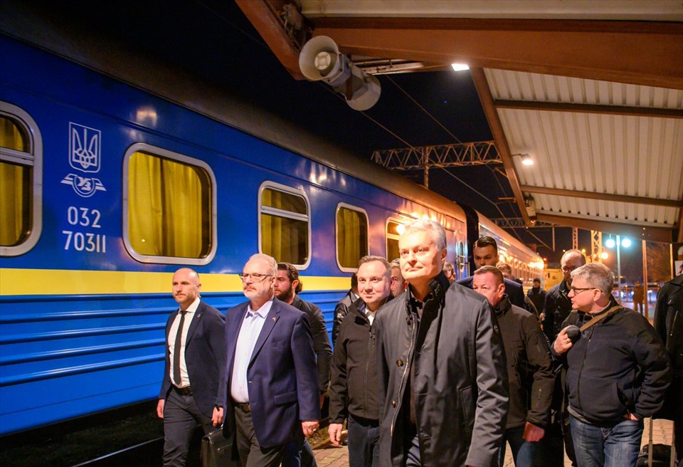 4 more EU leaders take the train to Kiev to meet the President of Ukraine