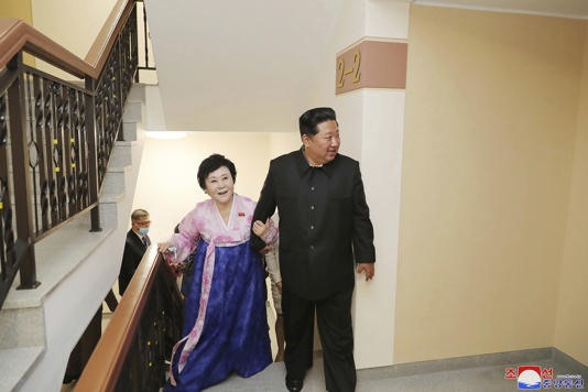 "Pink lady" Ri Chun-hi was given a luxurious house by Kim Jong-un