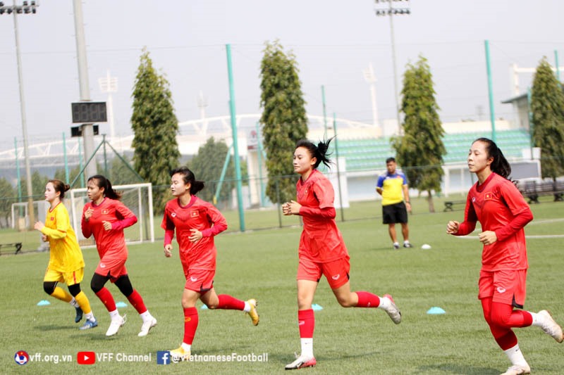 Tuyển U18 nữ Việt Nam bước vào ngày tập luyện đầu tiên