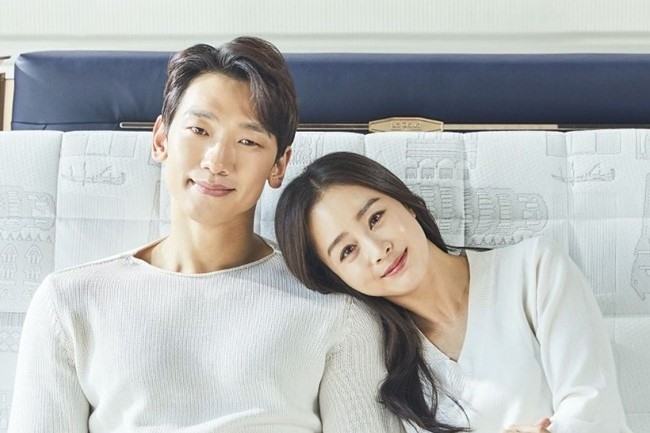 Bi Rain tiết lộ Kim Tae Hee chính là mối tình đầu của mình