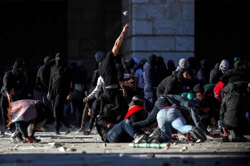 Clashes at Jerusalem holy site, 117 Palestinians injured