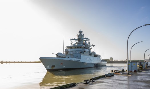 Tàu Erfurt khởi hành từ căn cứ hải quân Wilhelmshaven để gia nhập Nhóm hàng hải NATO 1 (SNMG1) thường trực. Ảnh: Global Look Press