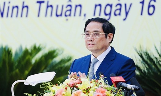 Thủ tướng Phạm Minh Chính chỉ đạo tỉnh Ninh Thuận mạnh dạn cắt bỏ những dự án chưa cần thiết, đẩy nhanh tiến độ các dự án năng lượng tái tạo.