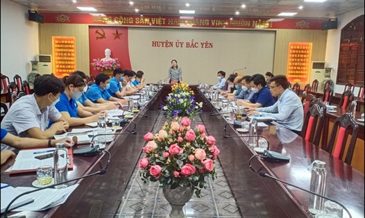 Ban thường vụ Huyện ủy Bắc Yên, tỉnh Sơn La làm việc với Ban chấp hành Liên đoàn Lao động huyện.
