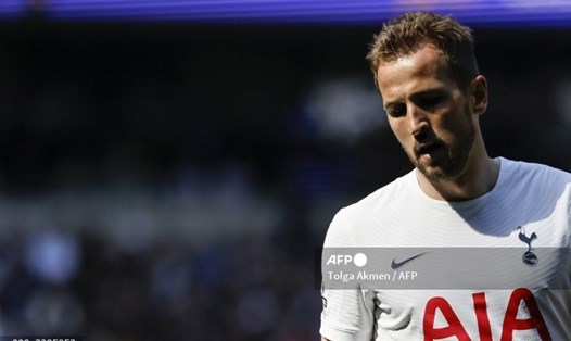 Tottenham bỏ lỡ cơ hội gia tăng khoảng cách với Arsenal, sau khi để thua Brighton.  Ảnh: AFP