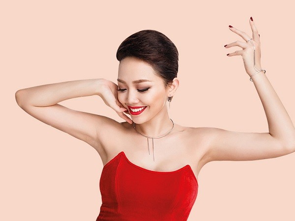 Ca sĩ Tóc Tiên. Ảnh: NSCC.