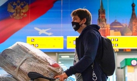 Đi lại bằng đường hàng không ở Nga có thể sẽ khó khăn trong mùa cao điểm sắp tới. Ảnh: TASS