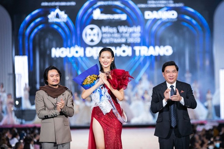 Cô gái cao 1m85 vào thẳng Chung kết Miss World Vietnam 2022