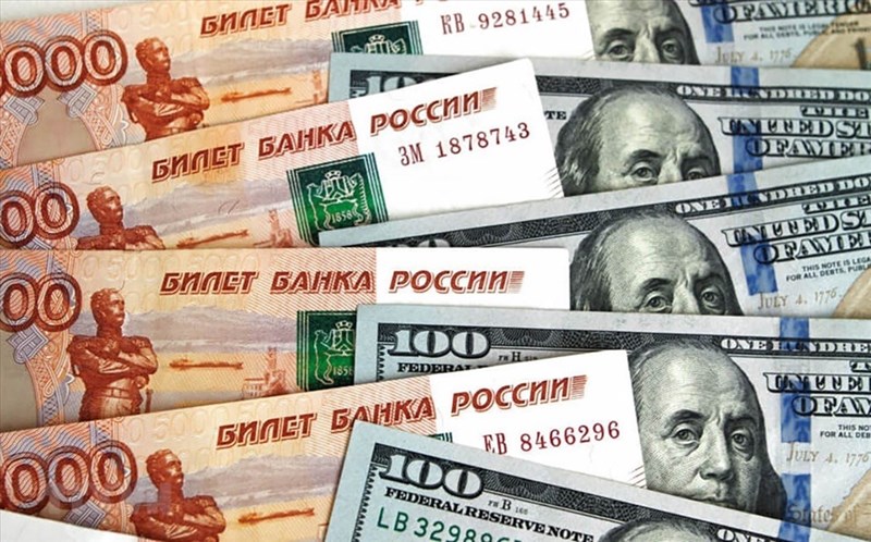 Russian ruble continues to rise amid sanctions