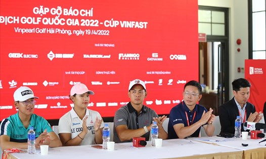 Các tuyển thủ Việt Nam hào hứng trước thềm giải vô địch golf quốc gia 2022. Ảnh: H.A