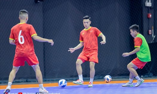 Tuyển futsal Việt Nam tích cực tập luyện tại Thái Lan. Ảnh: VFF