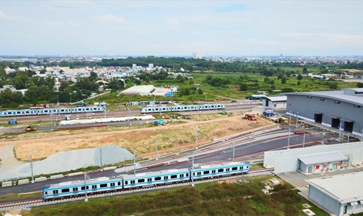 Hiện có 15/17 đoàn tàu metro số 1 được nhập từ Nhật Bản về depot Long Bình (TPHCM).  Ảnh: Anh Tú