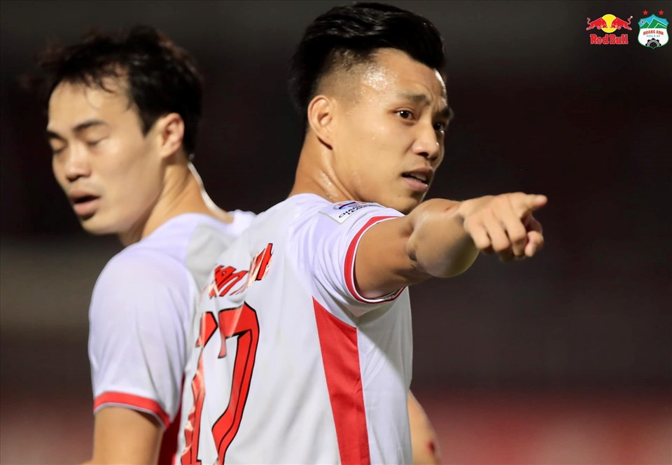 Vũ Văn Thanh của Hoàng Anh Gia Lai tiếp tục được AFC vinh danh